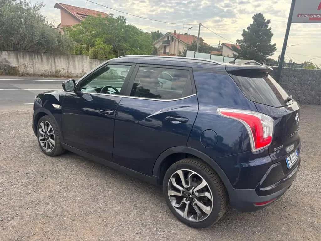 Ssangyong Tivoli 1.6d 2WD XDI 06/2015-photo-4