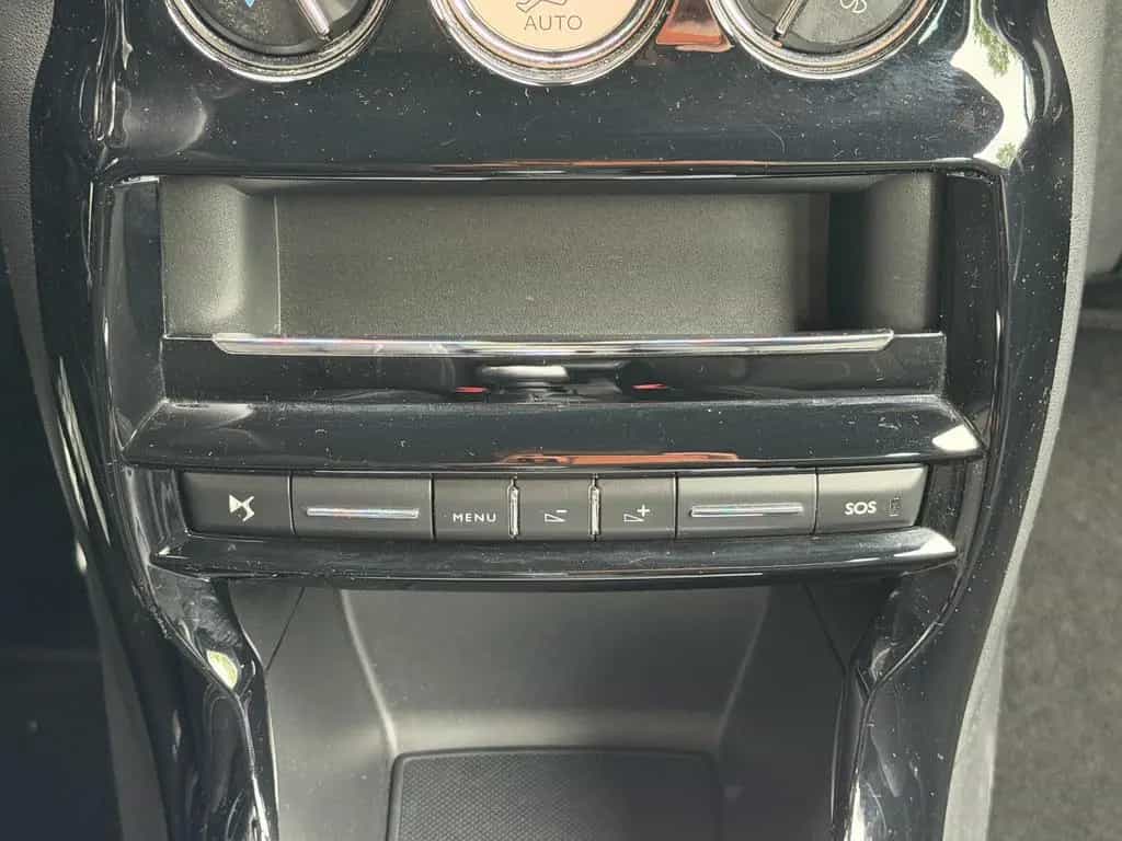 DS Automobiles Other 3 Sport Chic THP 165 LED Navi Rü-Kamera Tempomat 06/2016-photo-20