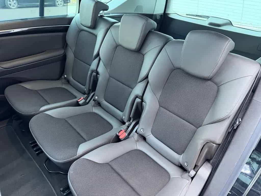 Renault Espace Business Edition Pano Rü-Kamera Leder 06/2019-photo-13