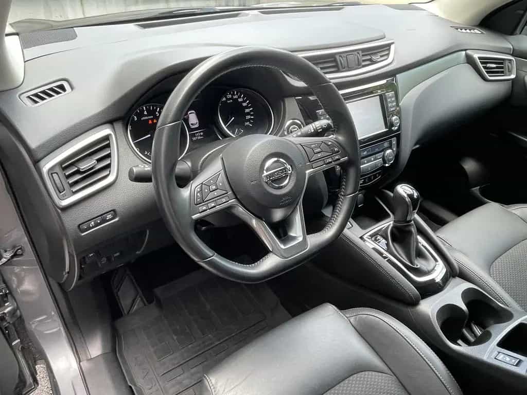 Nissan Qashqai Tekna LED Navi Pano Kamera-360° Abn.AHK 12/2017-photo-12
