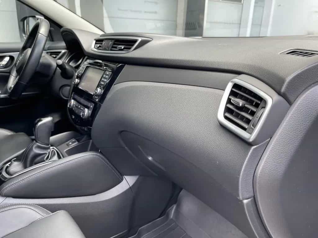 Nissan Qashqai Tekna LED Navi Pano Kamera-360° Abn.AHK 12/2017-photo-20