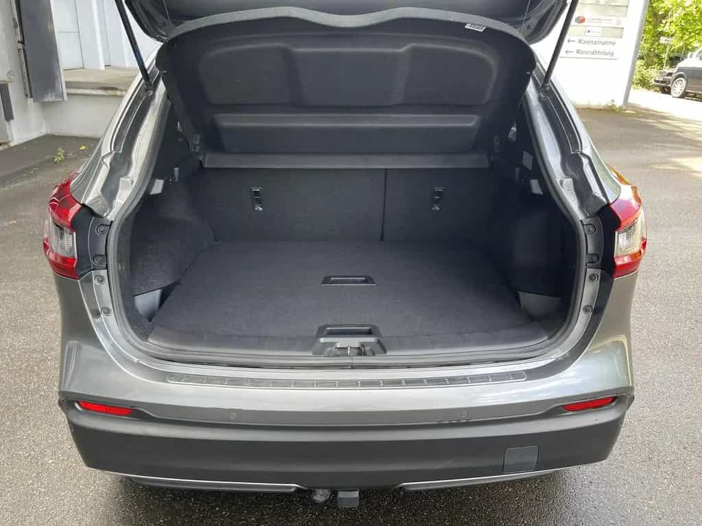 Nissan Qashqai Tekna LED Navi Pano Kamera-360° Abn.AHK 12/2017-photo-23