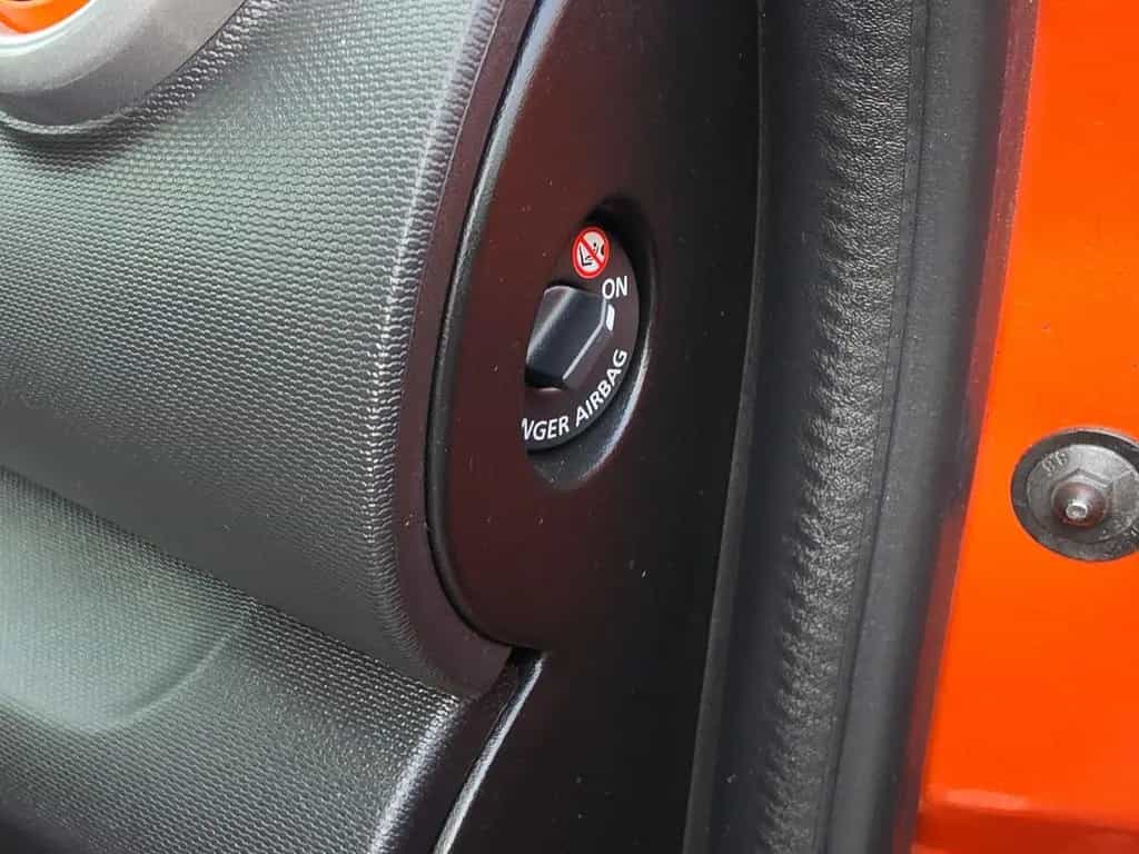 Renault Twingo GT Tempomat SHZ PDC TÜV NEU 08/2017-photo-14