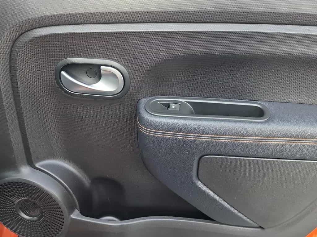 Renault Twingo GT Tempomat SHZ PDC TÜV NEU 08/2017-photo-17