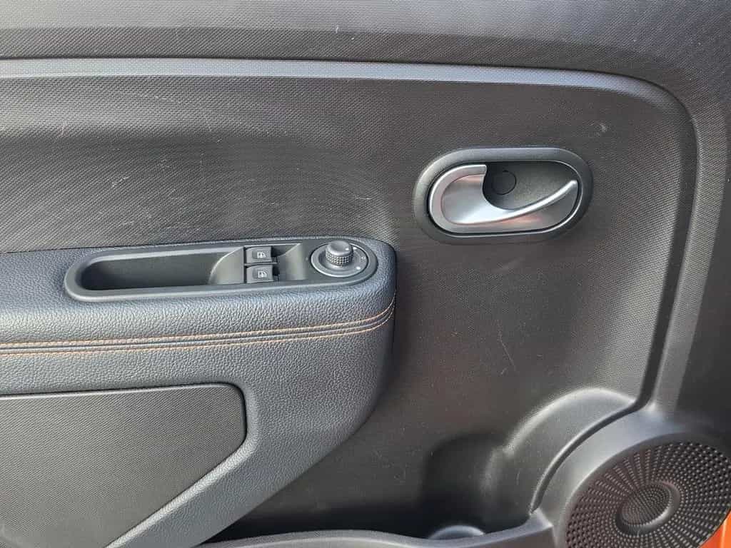 Renault Twingo GT Tempomat SHZ PDC TÜV NEU 08/2017-photo-19