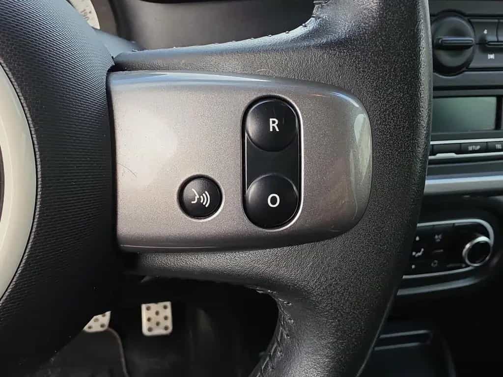 Renault Twingo GT Tempomat SHZ PDC TÜV NEU 08/2017-photo-23