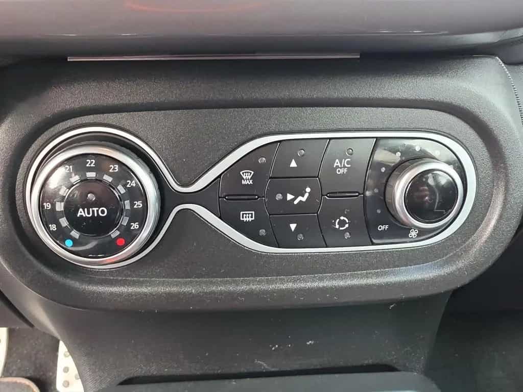Renault Twingo GT Tempomat SHZ PDC TÜV NEU 08/2017-photo-25