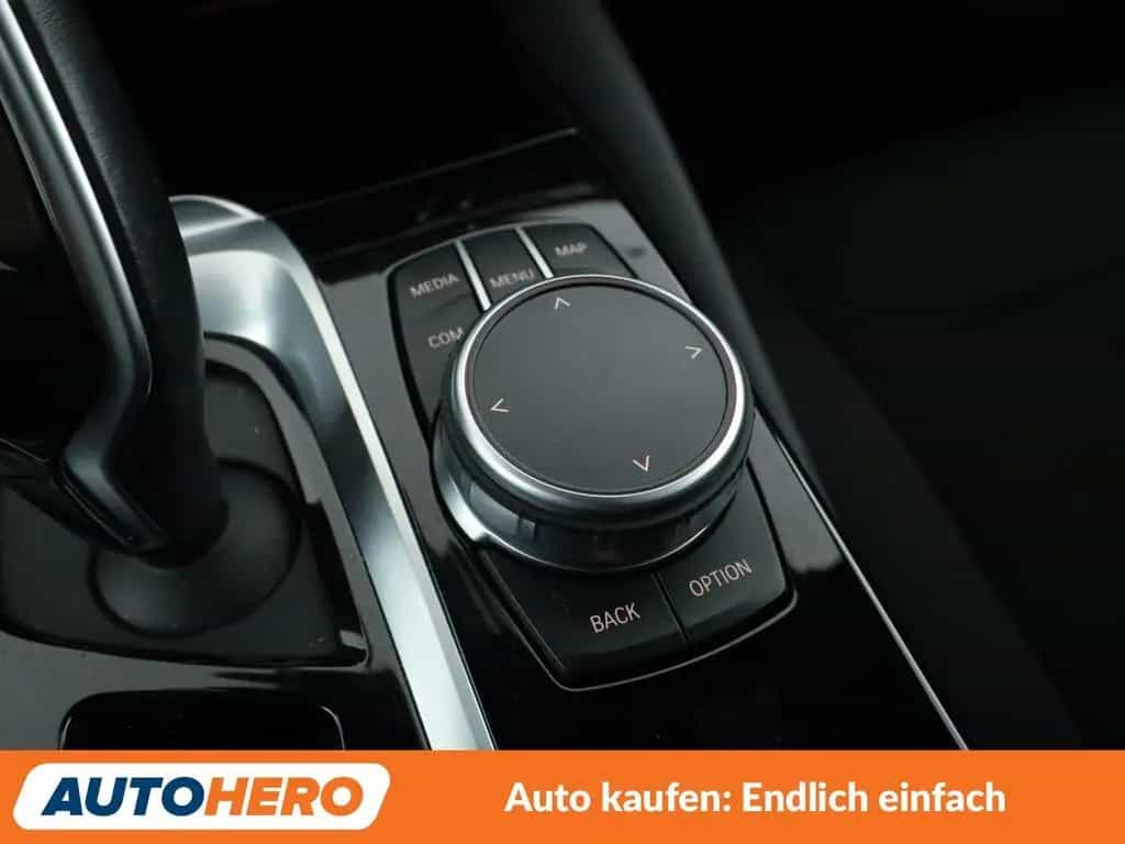 BMW 520 d Mild-Hybrid Aut.*NAVI*LED*PDC*TEMPO*SHZ*ALU 12/2019-photo-21
