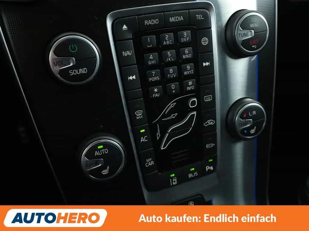 Volvo V40 1.5 Momentum Aut.*NAV*TEMP*CAM*PDC*SHZ*ALU* 03/2016-photo-23