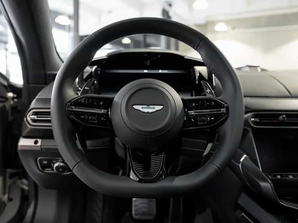 Aston Martin Vanquish Coupe Aston Martin Hamburg null-photo-10