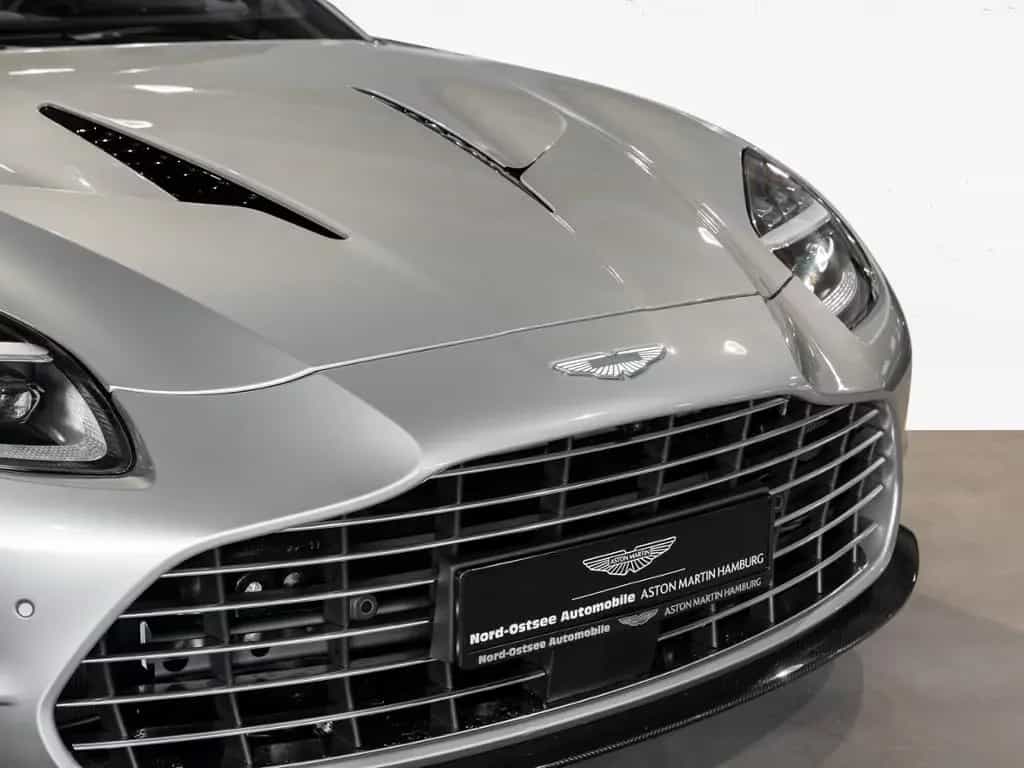 Aston Martin Vanquish Coupe Aston Martin Hamburg null-photo-19
