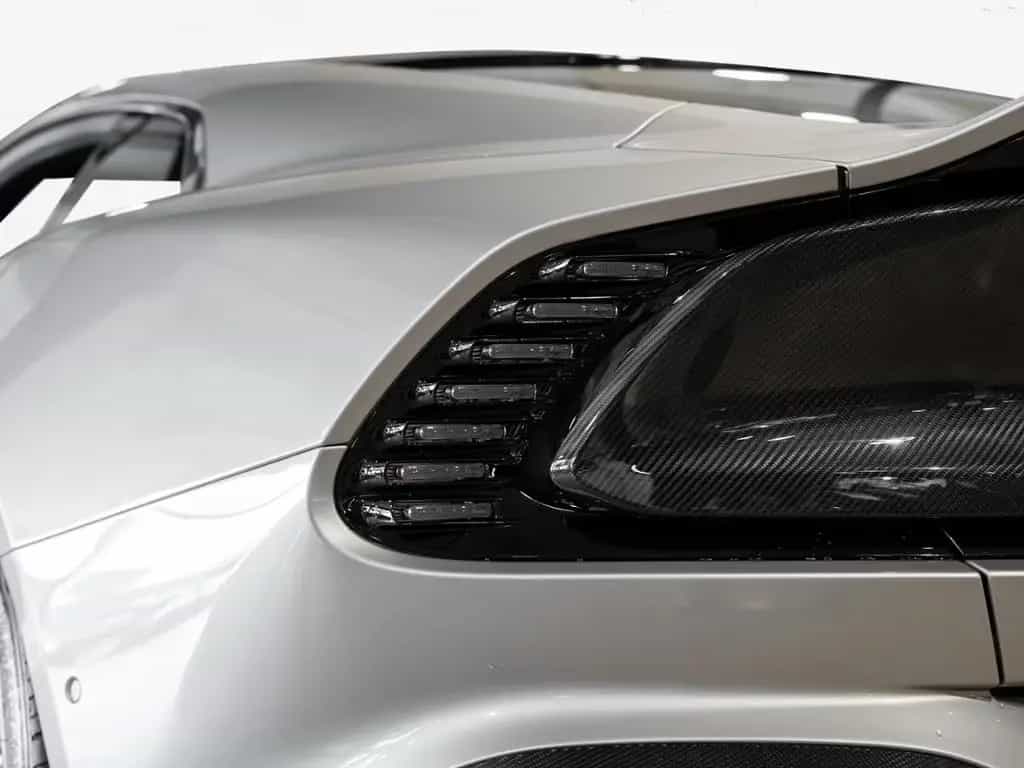 Aston Martin Vanquish Coupe Aston Martin Hamburg null-photo-25