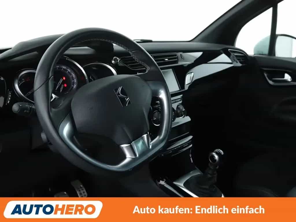 DS Automobiles DS3 1.2 PureTech SportChic *NAVI*LED*TEMPO*CAM* 11/2017-photo-10