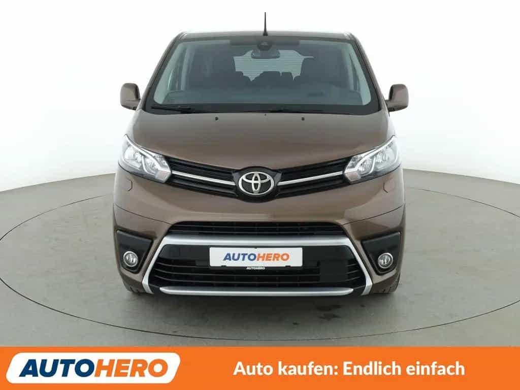 Toyota Proace (Verso) ProAce Verso 2.0 D-4D L1 Team D*NAVI*HUD*TEMPO* 02/2021-photo-8