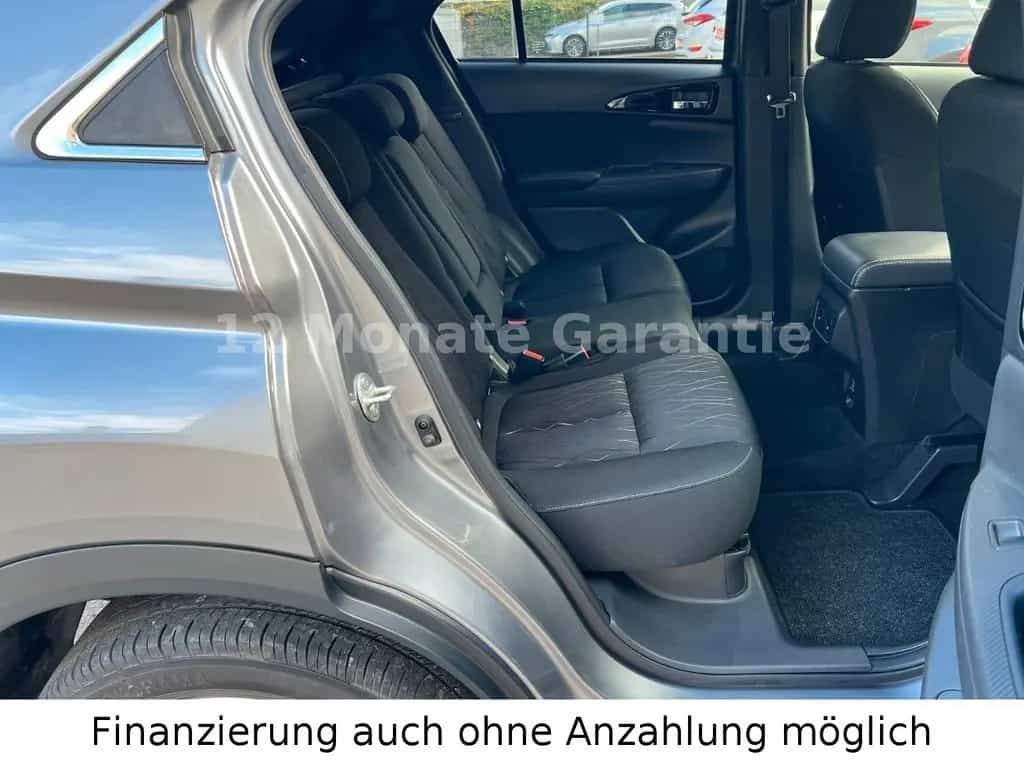 Mitsubishi Eclipse Cross 1.5 T-MIVEC Intro Edition 4WD 02/2019-photo-12