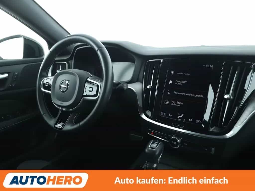 Volvo V60 2.0 T5 R-Design Aut.*NAVI*TEMPO*CAM*PDC*SHZ* 08/2019-photo-12
