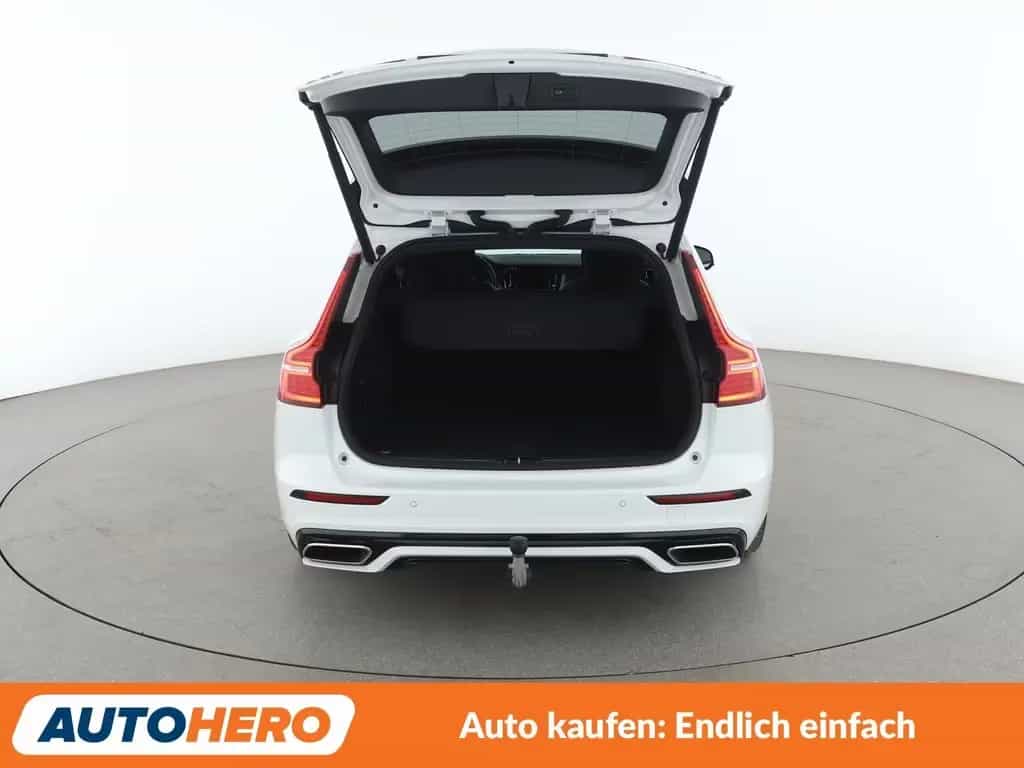 Volvo V60 2.0 T5 R-Design Aut.*NAVI*TEMPO*CAM*PDC*SHZ* 08/2019-photo-16
