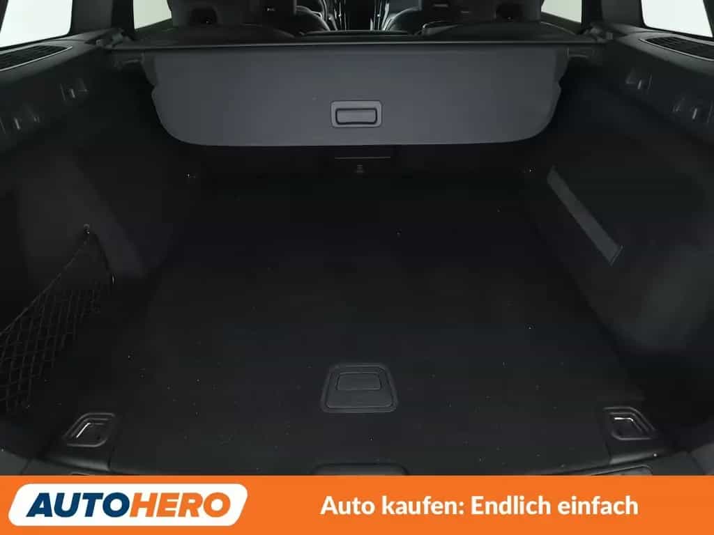 Volvo V60 2.0 T5 R-Design Aut.*NAVI*TEMPO*CAM*PDC*SHZ* 08/2019-photo-17