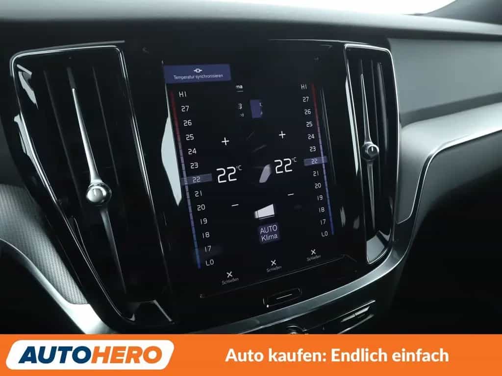 Volvo V60 2.0 T5 R-Design Aut.*NAVI*TEMPO*CAM*PDC*SHZ* 08/2019-photo-22