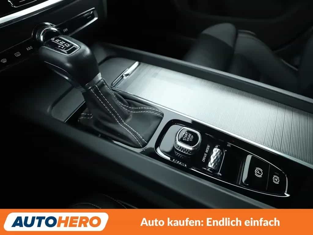 Volvo V60 2.0 T5 R-Design Aut.*NAVI*TEMPO*CAM*PDC*SHZ* 08/2019-photo-25