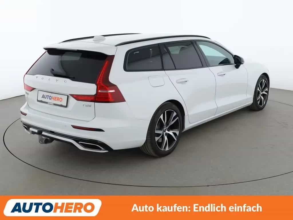 Volvo V60 2.0 T5 R-Design Aut.*NAVI*TEMPO*CAM*PDC*SHZ* 08/2019-photo-5