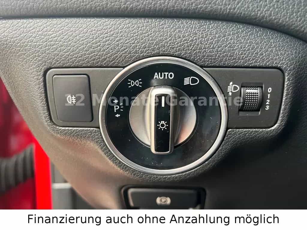 Mercedes-Benz GLA 200 GLA-Klasse GLA 200 Automatik Navi&Rückfahrkamera 04/2019-photo-26