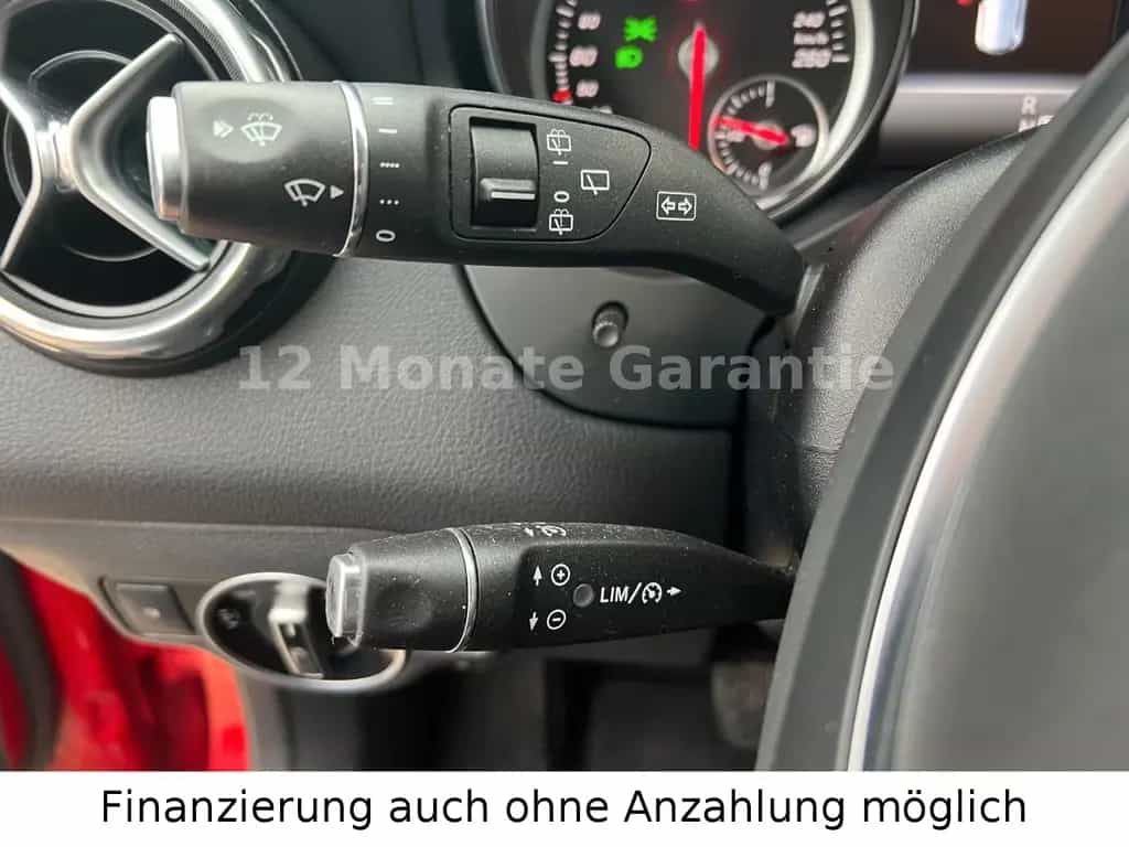 Mercedes-Benz GLA 200 GLA-Klasse GLA 200 Automatik Navi&Rückfahrkamera 04/2019-photo-28