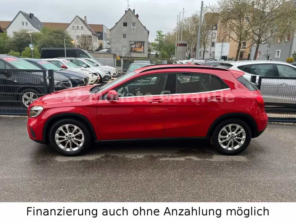 Mercedes-Benz GLA 200 GLA-Klasse GLA 200 Automatik Navi&Rückfahrkamera 04/2019-photo-3