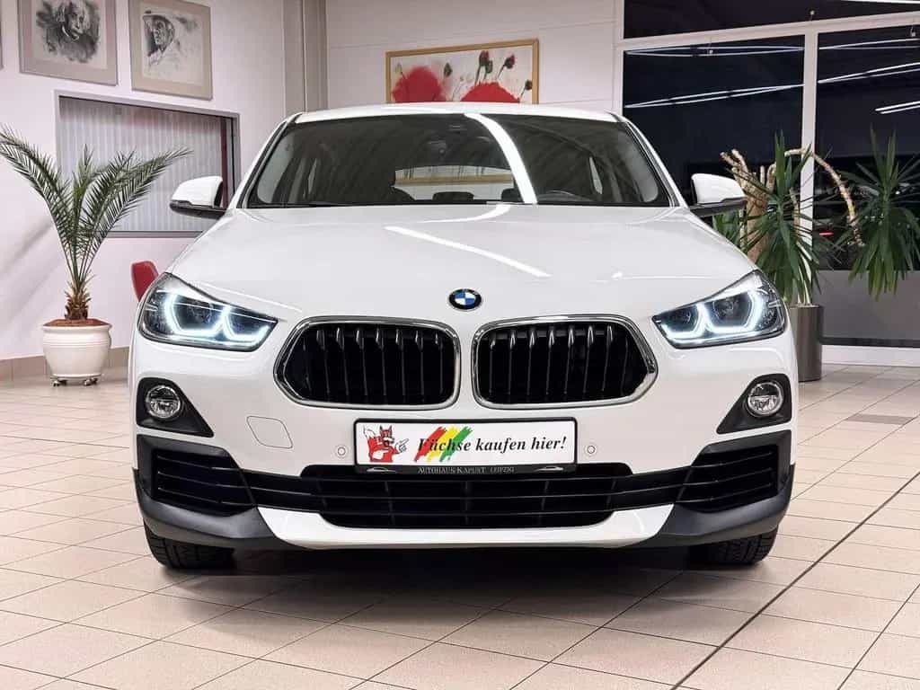 BMW X2 20i xDrive  Aut./LED/Navi/Ahk/VZE/Park-Ass 07/2019-photo-2