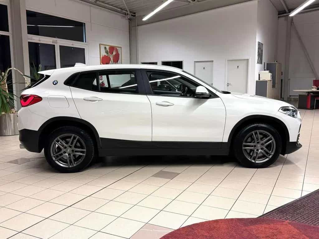 BMW X2 20i xDrive  Aut./LED/Navi/Ahk/VZE/Park-Ass 07/2019-photo-3