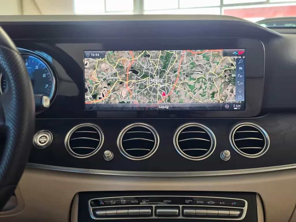 Mercedes-Benz E 200 E200 Lim. AMG/Burmester/Airmatic/HuD/Multibeam 04/2018-photo-18