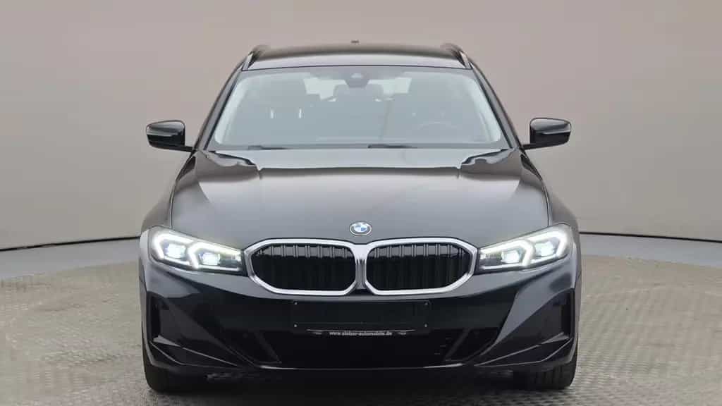 BMW 318 d Touring FACELIFT, Kamera, Head UP Display 12/2022-photo-2