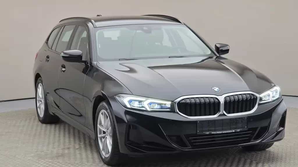 BMW 318 d Touring FACELIFT, Kamera, Head UP Display 12/2022-photo-3