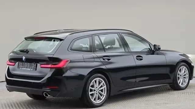 BMW 318 d Touring FACELIFT, Kamera, Head UP Display 12/2022-photo-6