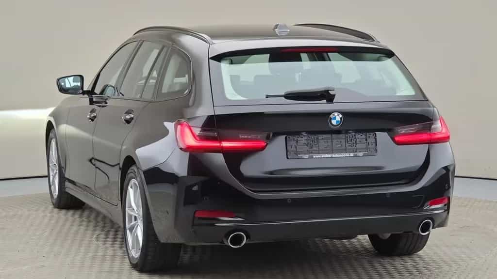 BMW 318 d Touring FACELIFT, Kamera, Head UP Display 12/2022-photo-9