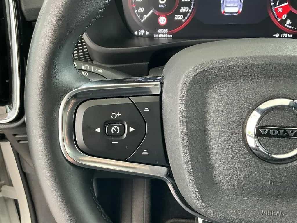 Volvo XC40 XC 40 R-Design Keyless-Start/Klima/LED/Tempomat 05/2022-photo-14
