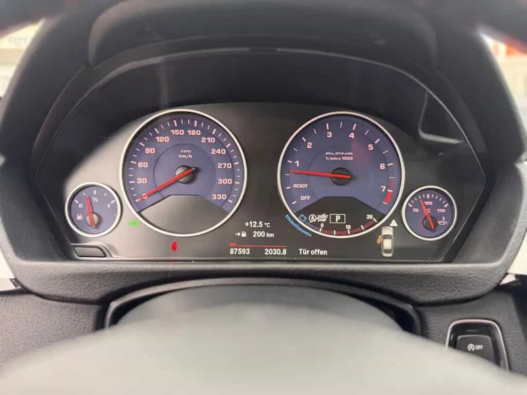 ALPINA B3 3.0 Biturbo Allrad 04/2016-photo-15