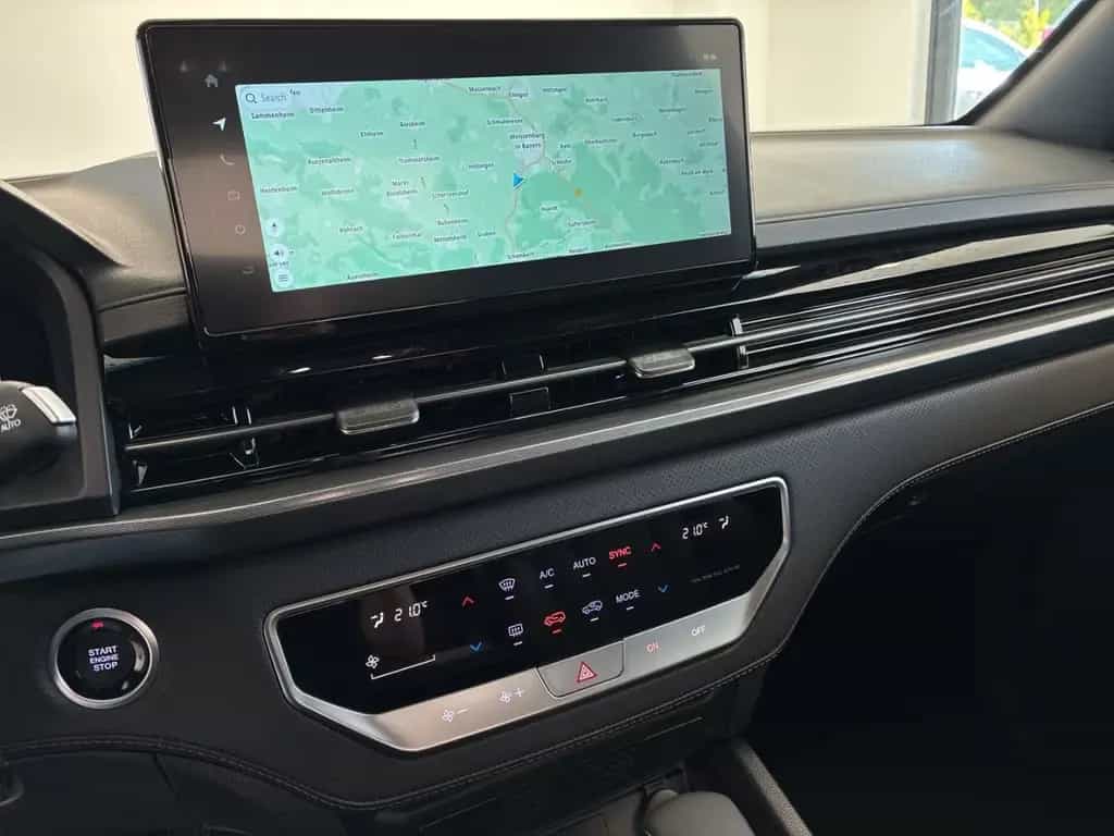 Ssangyong MUSSO Grand 2.2 D Lux 3,5T LED PDC KAM TEMP ACC 05/2026-photo-12
