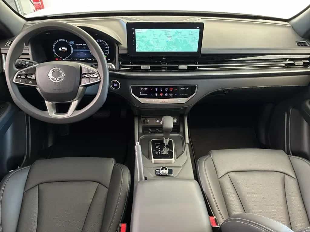 Ssangyong MUSSO Grand 2.2 D Lux 3,5T LED PDC KAM TEMP ACC 05/2026-photo-7