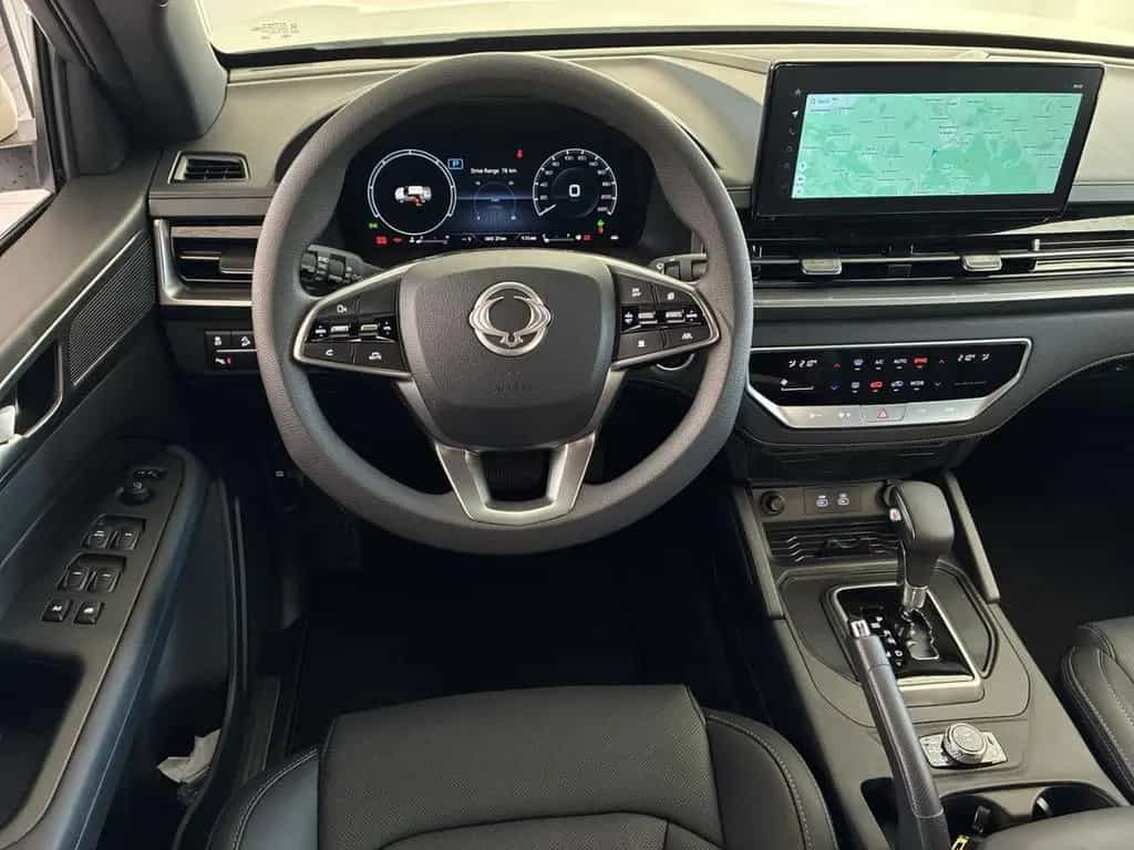 Ssangyong MUSSO Grand 2.2 D Lux 3,5T LED PDC KAM TEMP ACC 05/2026-photo-8