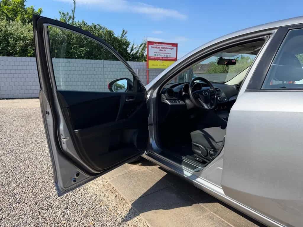 Mazda 3 1,6 Center-Line Sportsitze Sport Lenkrad 12/2013-photo-6