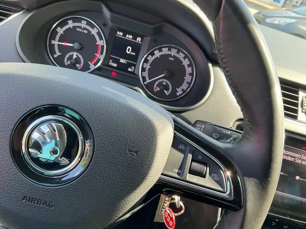 Skoda Octavia Soleil 1.0 TSI SHZ BT AHK NAVI Kamera 08/2019-photo-22