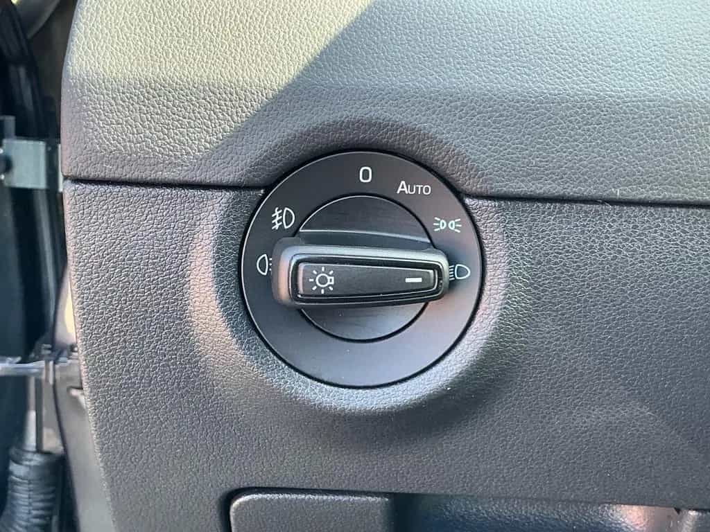Skoda Octavia Soleil 1.0 TSI SHZ BT AHK NAVI Kamera 08/2019-photo-23