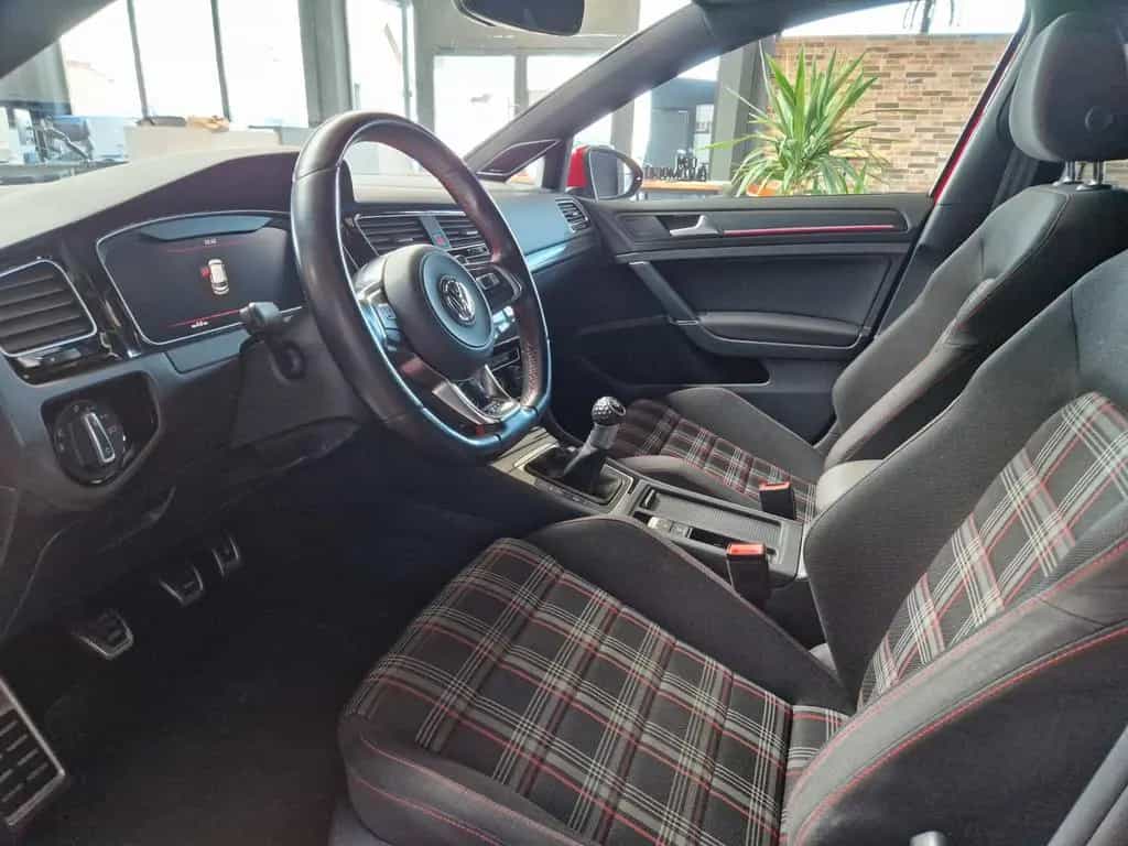 Volkswagen Golf GTI Performance 2,0TSI*STANDHZG*PANO*KAMERA 01/2019-photo-7