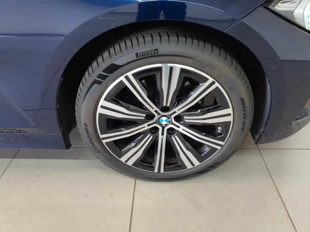BMW 320 d Touring xDrive Aut. Navi Leder 02/2023-photo-13