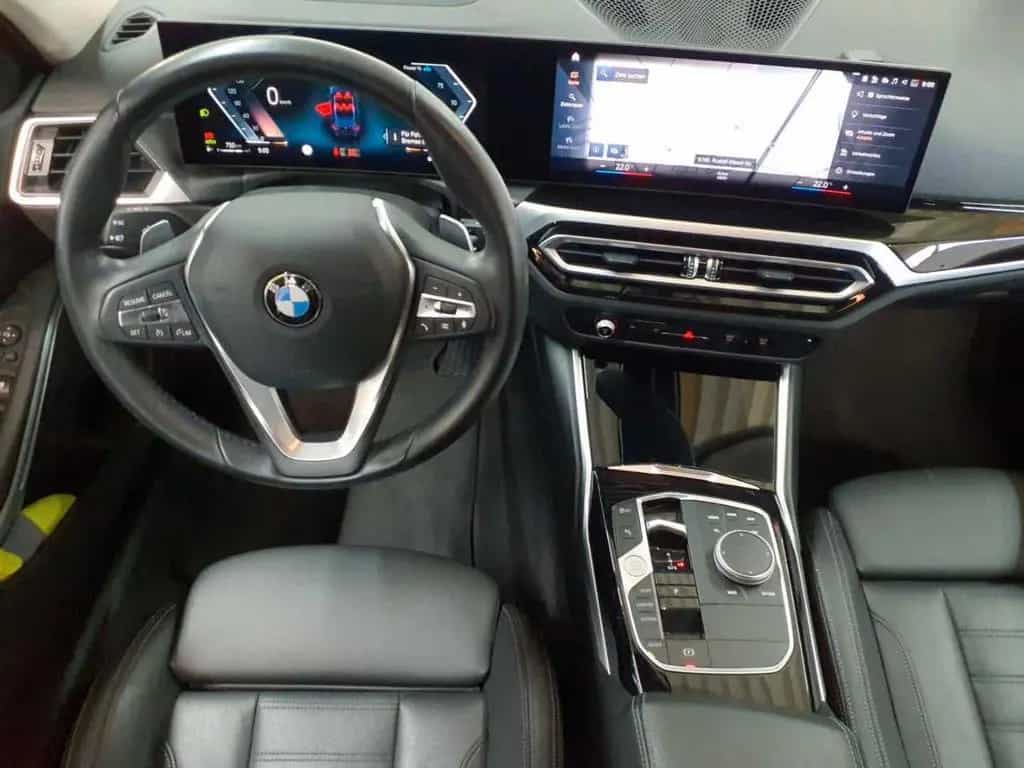 BMW 320 d Touring xDrive Aut. Navi Leder 02/2023-photo-6