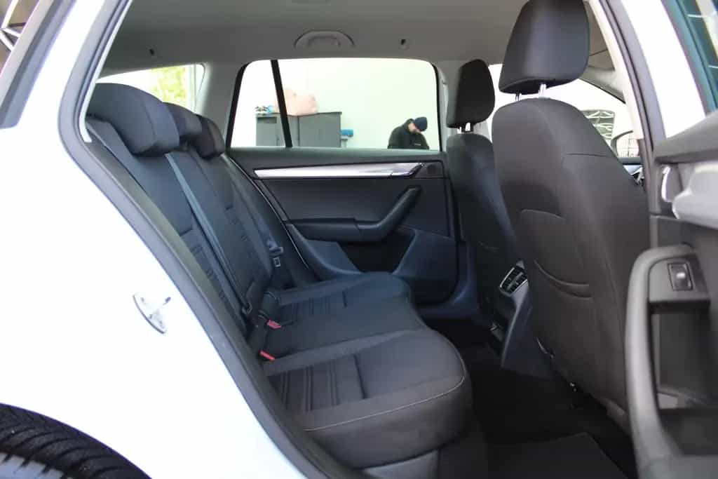 Skoda Octavia Combi*Automatik*Inspektion Neu*Kamera* 07/2017-photo-14