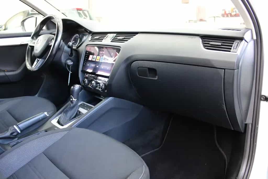Skoda Octavia Combi*Automatik*Inspektion Neu*Kamera* 07/2017-photo-16