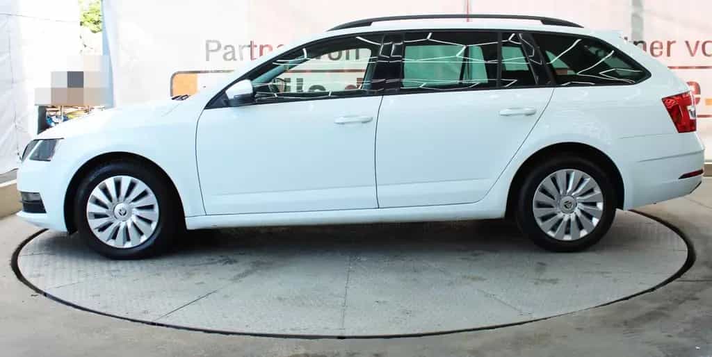 Skoda Octavia Combi*Automatik*Inspektion Neu*Kamera* 07/2017-photo-3