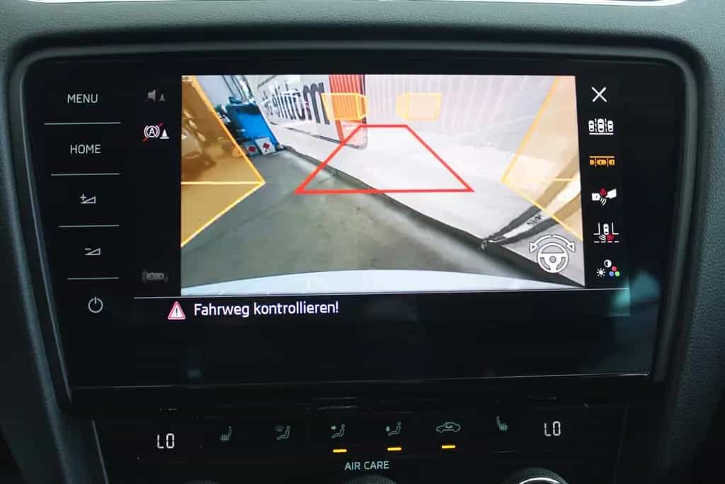 Skoda Octavia Combi*Automatik*Inspektion Neu*Kamera* 07/2017-photo-32